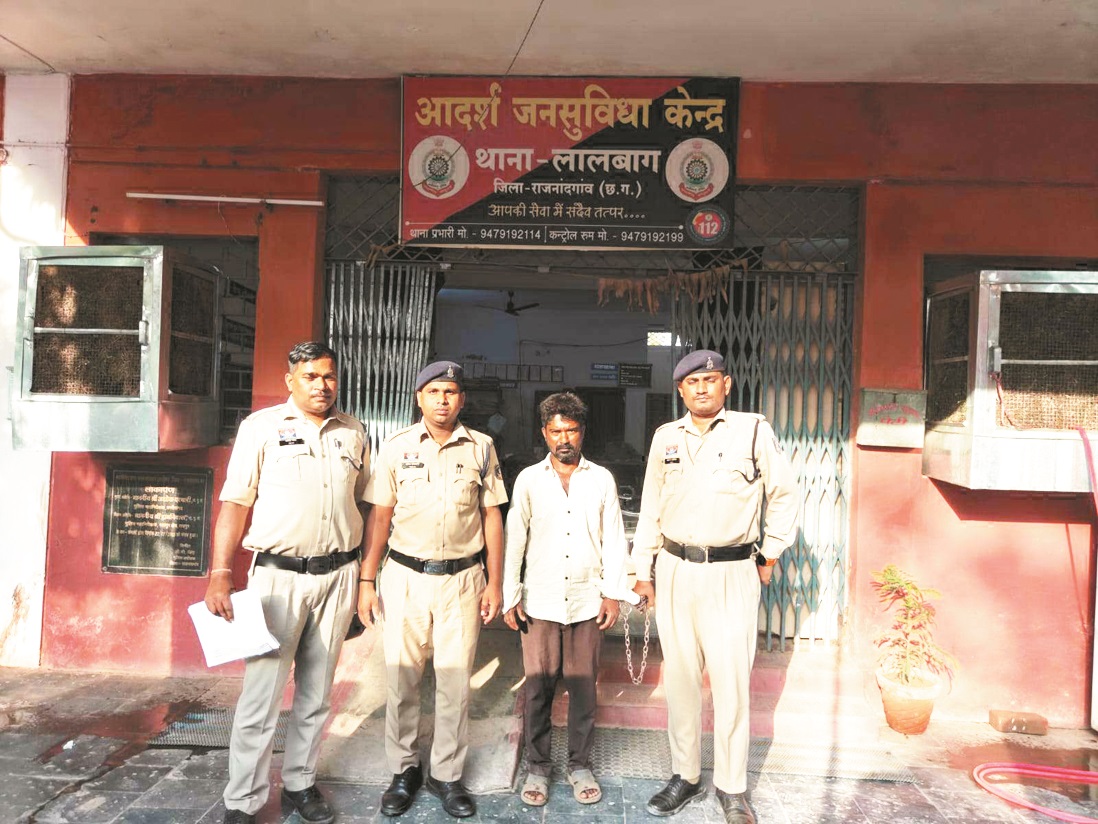पत्नी की टंगिया मारकर हत्या, आरोपी गिरफ्तार