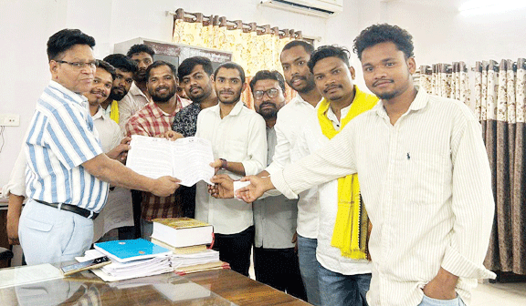 पीडब्ल्यूडी में अनियमितता के आरोप पर कांग्रेस का हल्लाबोल