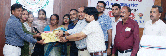 कलेक्टर एस. जयवर्धन को दी विदाई