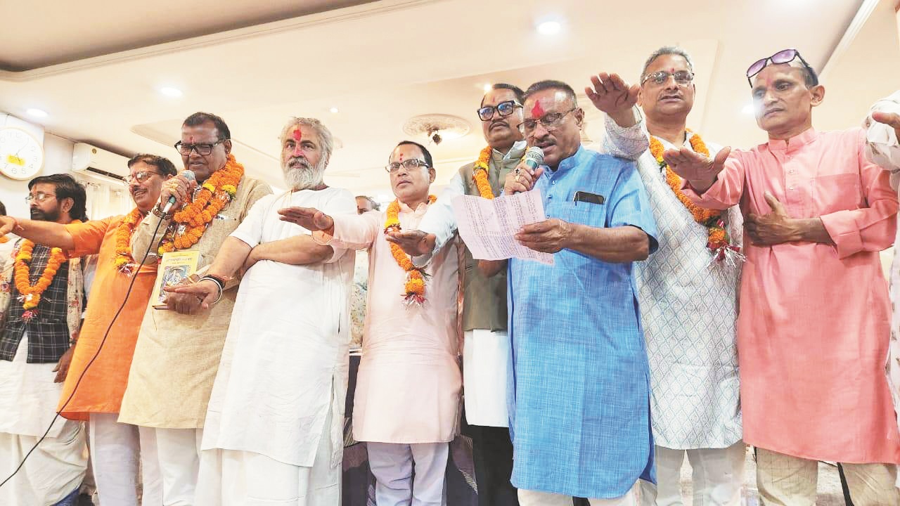 तुलसी मानस प्रतिष्ठान का भव्य शपथ ग्रहण