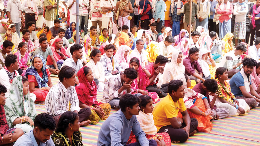 हर्षोल्लास से मना धुरवा समाज बस्तर संभाग का 20वां स्थापना दिवस, 95 जोड़ों का सामूहिक विवाह