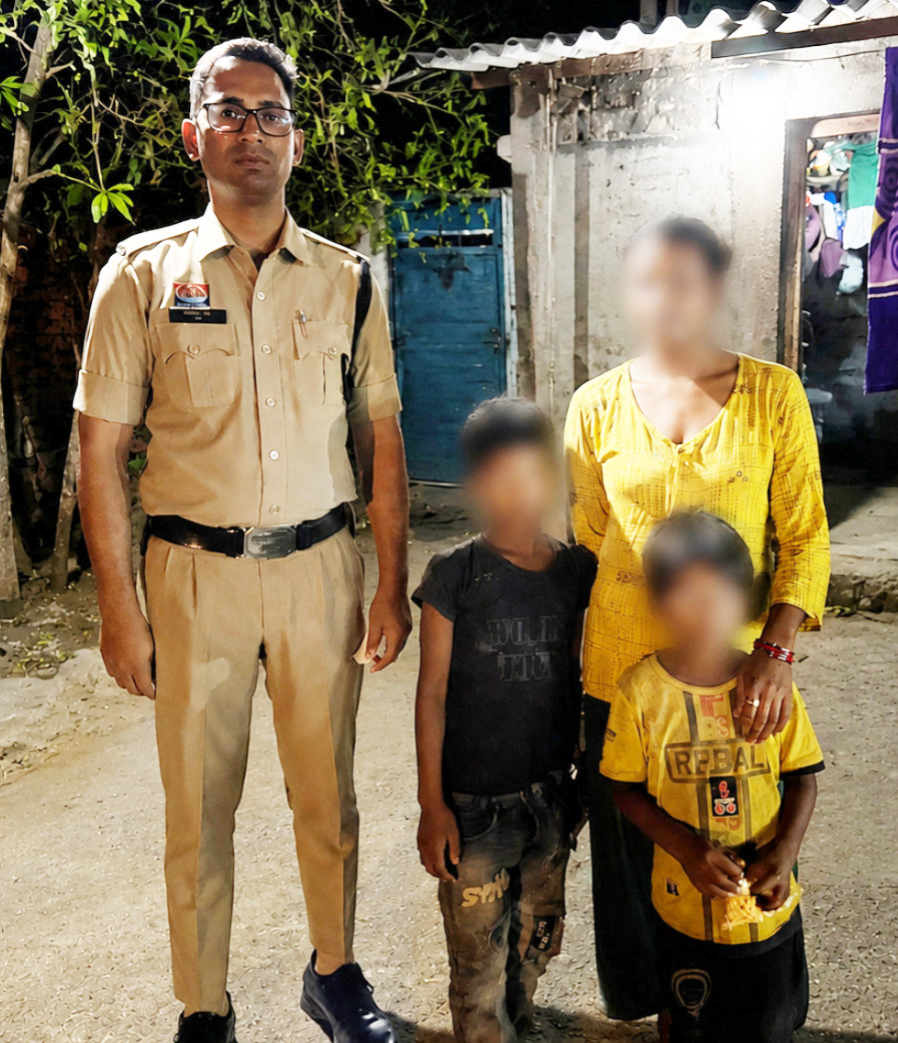 बिछड़े मासूम को परिवार से मिलाया