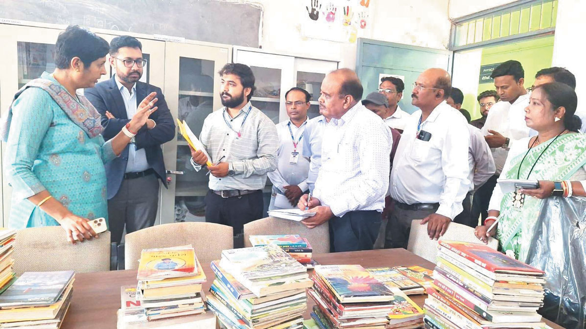 सेंट्रल नोडल अधिकारी ने किया पीएमश्री स्कूलों का निरीक्षण