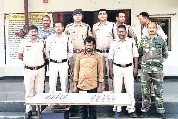  ट्रेन से नशीली इंजेक्शन ला रहे युवक को धर दबोचा
