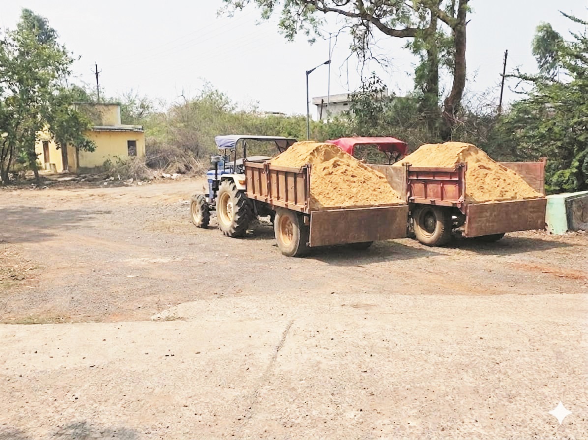 अवैध रेत परिवहन, दो ट्रैक्टर-ट्रॉली जब्त