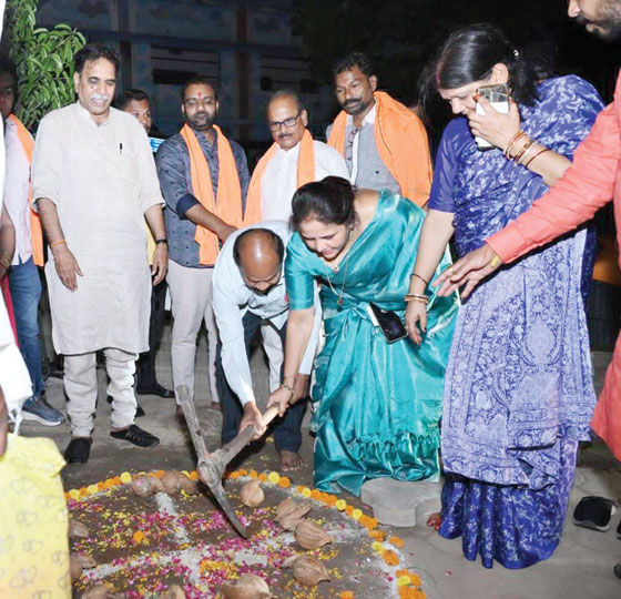 डीडी नगर में  2 करोड़ के विकास कार्यों का लोकार्पण भूमिपूजन