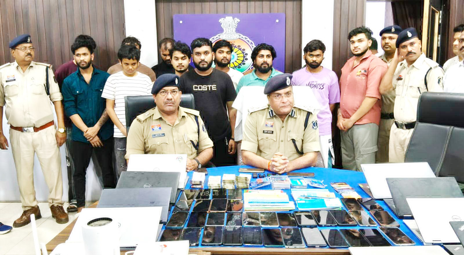 आईपीएल ऑनलाइन सट्टा: हैदराबाद से मास्टर माइंड समेत 13 गिरफ्तार, 5 करोड़ का ट्रांजेक्शन मिला