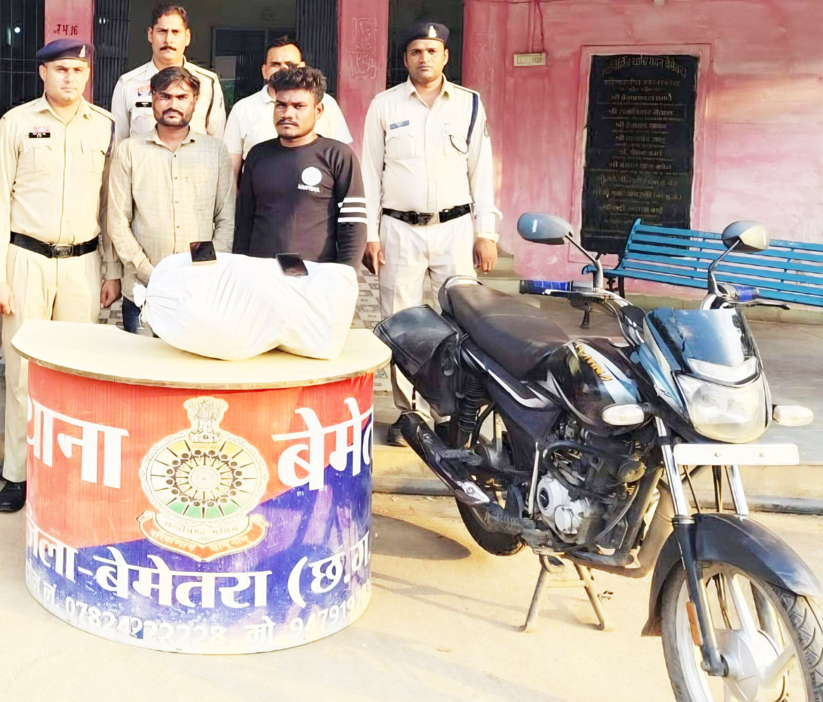 गांजे संग जबलपुर के दो तस्कर गिरफ्तार