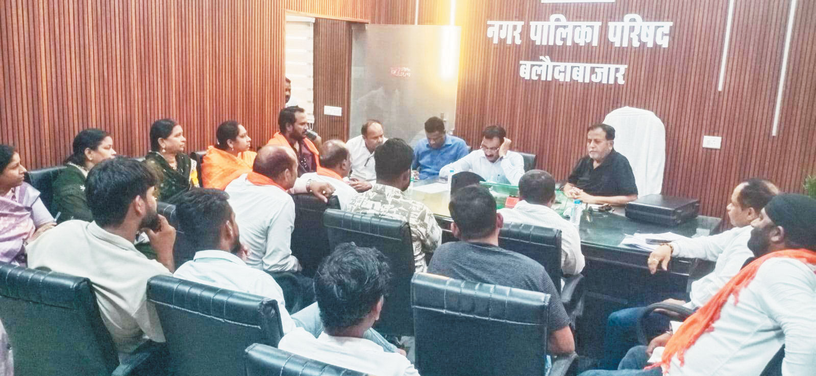 भूमि में काबिजों को आवास पट्टा देने होगा सर्वे