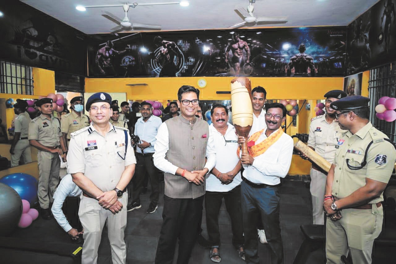 आधुनिक पुलिस जिम का  लोकार्पण  