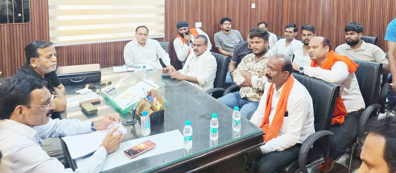 ठोस अपशिष्ट प्रबंधन पर बैठक, खुले में कचरा फेंकने पर रहेगा पूर्ण प्रतिबंध