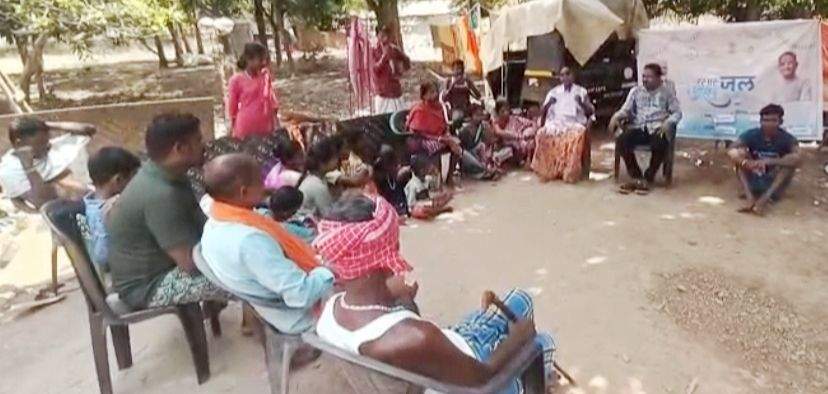 स्वच्छता समिति की सहभागिता से बदली मरकापाल की सूरत
