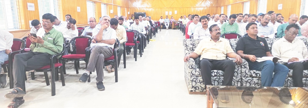 पंचायत उप चुनाव  : मतदान दलों को प्रशिक्षण
