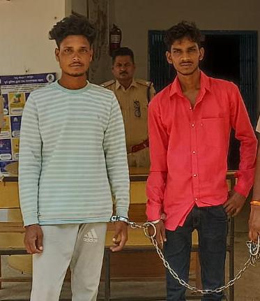 इंस्टाग्राम पर आपत्तिजनक पोस्ट, 2 बंदी