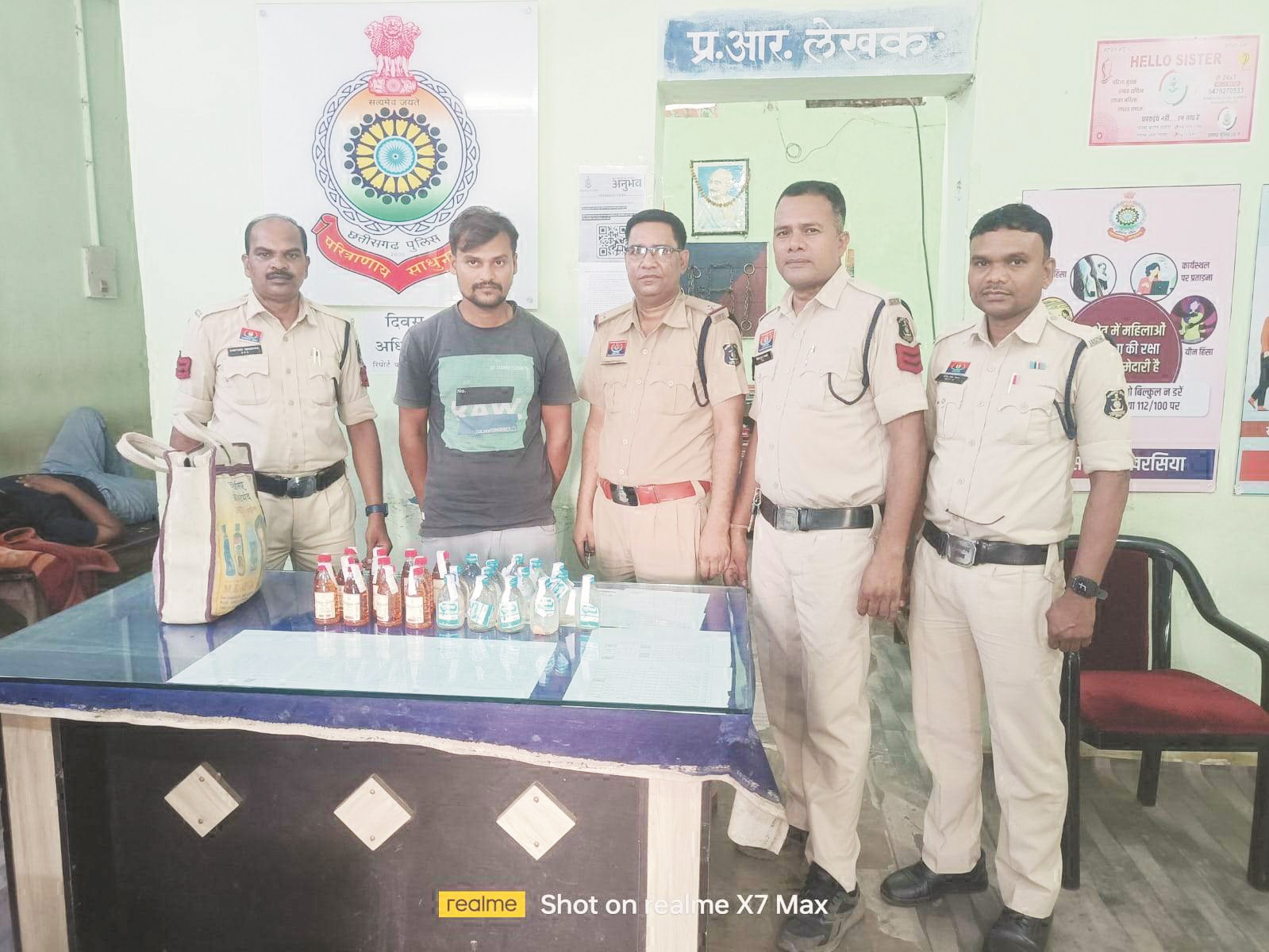 अवैध शराब संग आरोपी गिरफ्तार