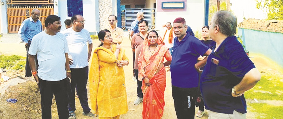नाला-नाली सफाई कार्यों में तेजी लाने महौपार ने दिए निर्देश