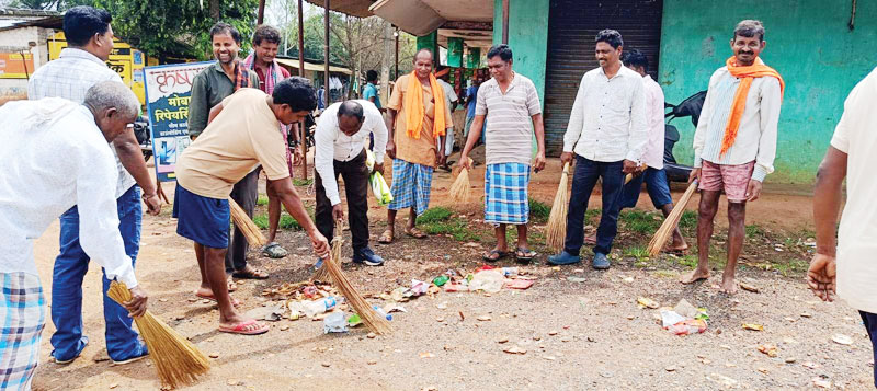 विशेष ग्राम सभाओं में स्वच्छता की प्रेरणा