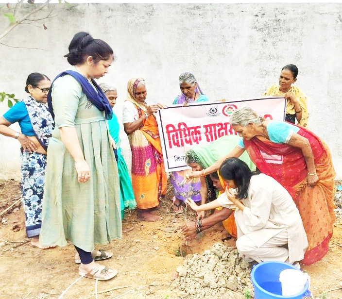 पर्यावरण, वायु, जल, मिट्टी, पेड़-पौधों को सुरक्षित रखना  सामूहिक जिम्मेदारी-न्यायाधीश अनिता डहरिया
