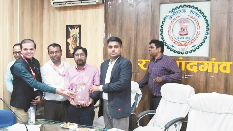 कलेक्टर ने ली परामर्शदात्री व पुनरीक्षण समिति की बैठक