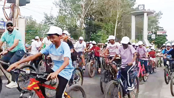 विश्व साइकिल दिवस पर निकली संडे ऑन साइकिल रैली, सैकड़ों हुए शामिल