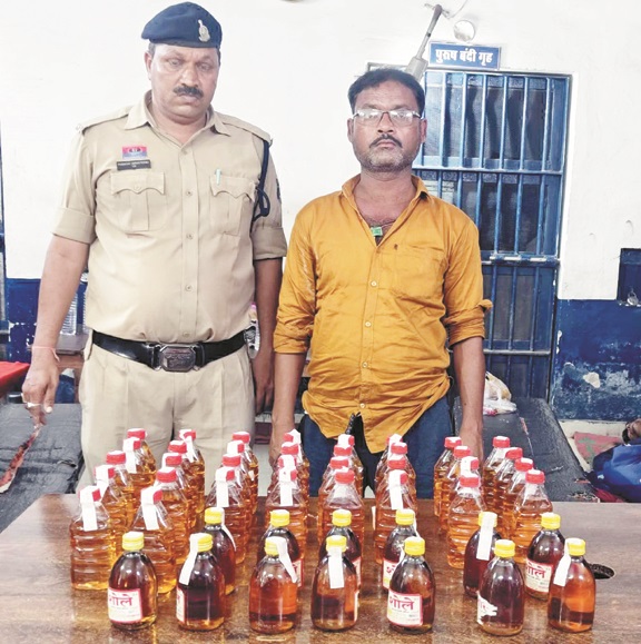 6 थाना क्षेत्रों से 9 शराब तस्कर गिरफ्तार