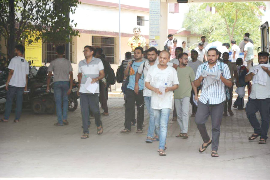 पीएससी: तीसरे दिन और घटे परीक्षार्थी