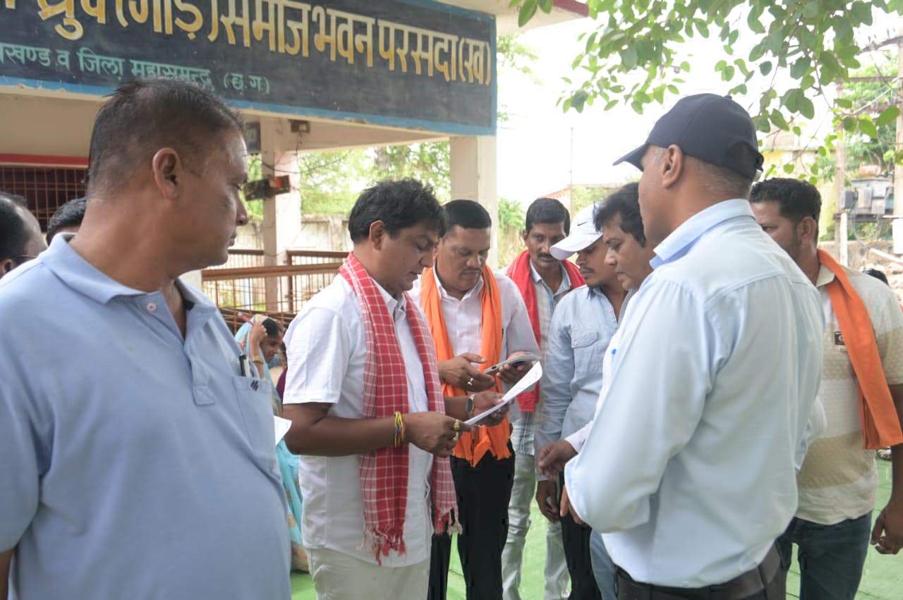 विधायक की जनचौपाल, समस्याओं के समाधान का आश्वासन