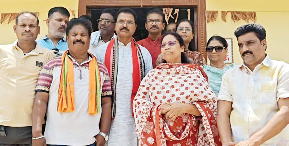 मोदी सरकार के 12 साल पूरे, शीतला माता मंदिर में विशेष पूजा