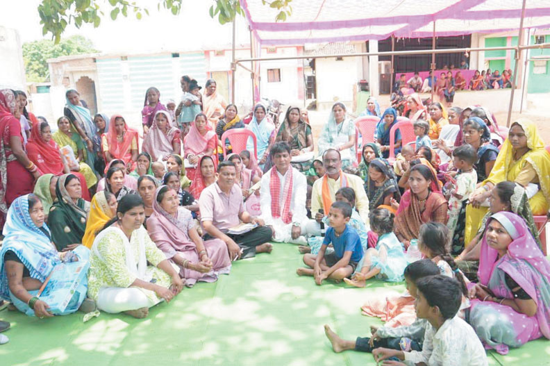 बकमा-कोना में विधायक ने लगाई जनचौपाल