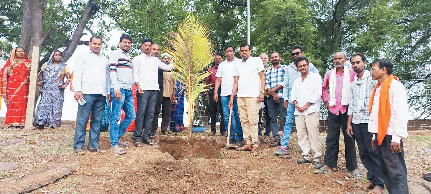 सरपंच संघ ने चलाया हरियर ग्राम अभियान