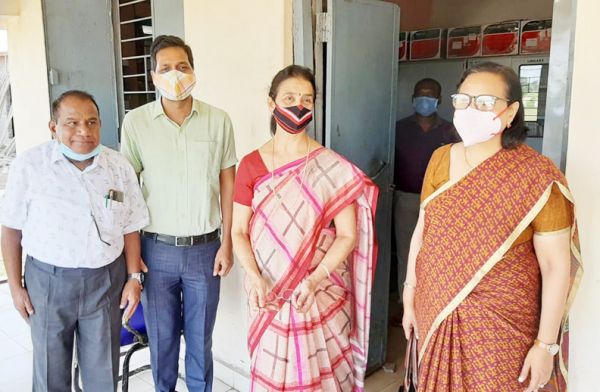 ऑफ लाइन कक्षा संचालन नहीं होने पर जताई नाराजगी