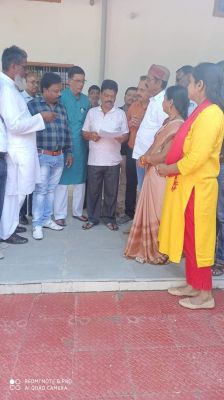 मांगों को ले संयुक्त शिक्षक संघ ने सौंपा ज्ञापन