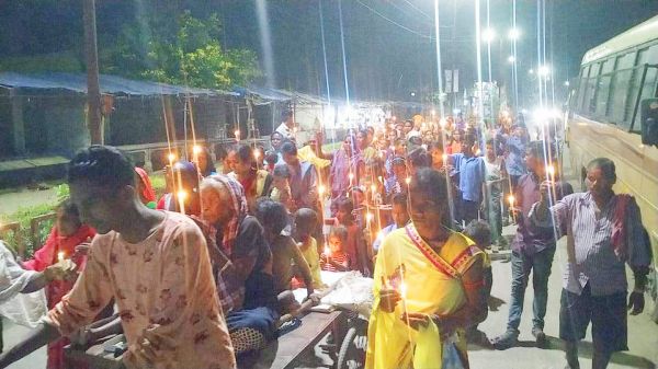 श्रद्धांजलि देने उमड़ा अटल आवास