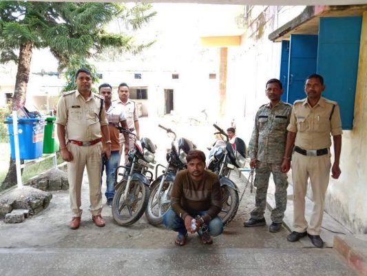  चोरी की 3 बाइक के साथ दो नाबालिग सहित 3 पकड़ाए