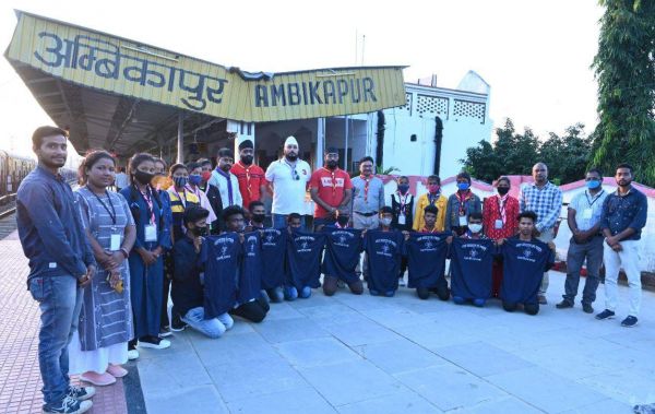    पर्वतारोहण के लिए सरगुजा स्काउट-गाइड्स की टीम एमपी रवाना