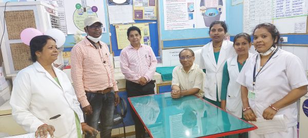 100 करोड़ टीकाकरण पूर्ण होने पर केशकाल अस्पताल में रंगोली बनाकर उत्सव मनाया गया