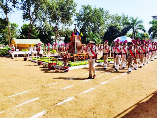   शहीद जवानों को दी श्रद्धांजलि, किया याद