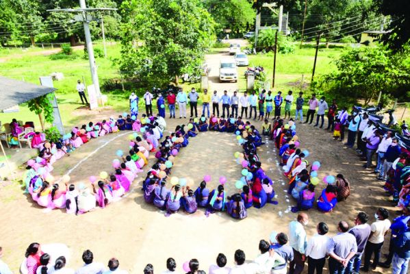  देश में 100 करोड़ वैक्सीनेशन का लक्ष्य पूर्ण