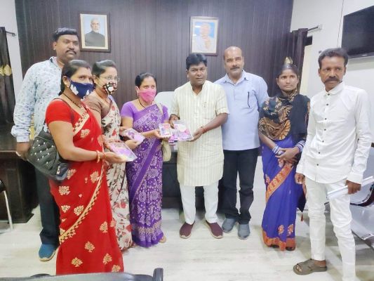 महिला समूह को आत्मनिर्भर बनाने हैण्डमेड वस्तुओं के लिए लोगों को प्रेरित करें-नपाध्यक्ष