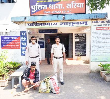 गांजा-शराब जब्त, 2 गिरफ्तार