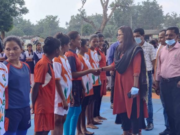 सीईओ ने किया खिलाडिय़ों को प्रोत्साहित
