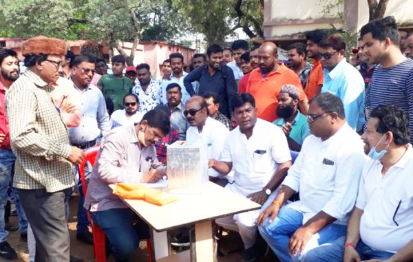 आदर्श बालक हाईस्कूल मैदान में इस बार भी लगेंगी अस्थाई पटाखा दुकानें