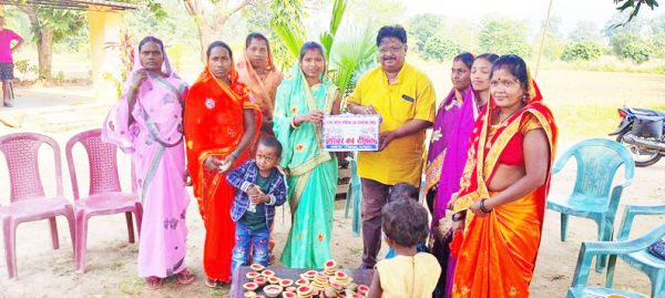 समूह की महिलाएं अब स्वावलंबन की ओर बढ़ रही हैं- मिंज