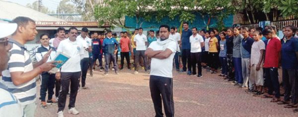 बंधा तालाब का जन सहयोग से शुरू हुआ स्वच्छता अभियान