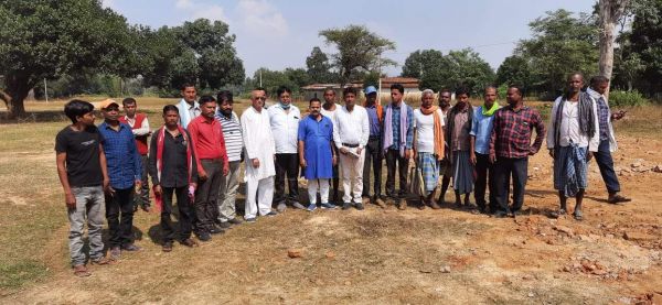  हाथी प्रभावित गांवों में कांग्रेस प्रतिनिधिमंडल ने ग्रामीणों से की मुलाकात