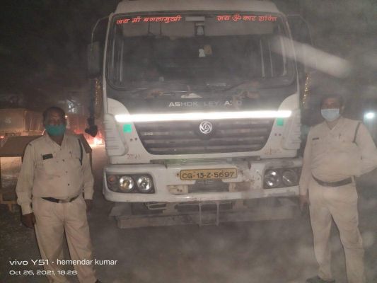 खनिज अफसरों ने कई जगह दी दबिश, क्रशर सील, गाडिय़ां जब्त