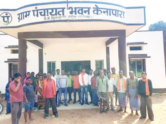 खाद्यान घोटाला : केनापारा पहुंचे भाजपा उपाध्यक्ष देवेन्द्र