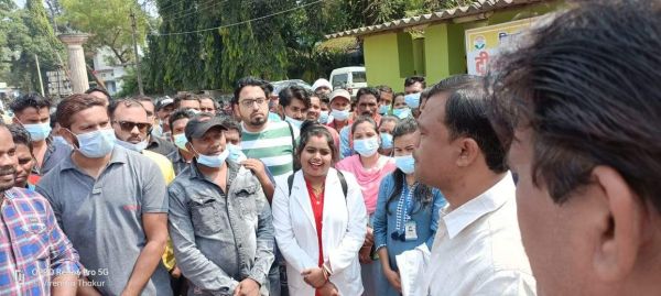  डीएमएफटी के कर्मियों को मिला 2 माह का वेतन