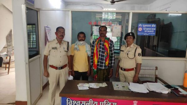 अलग-अलग स्थानों से दो सटोरिये गिरफ्तार, नगदी जब्त