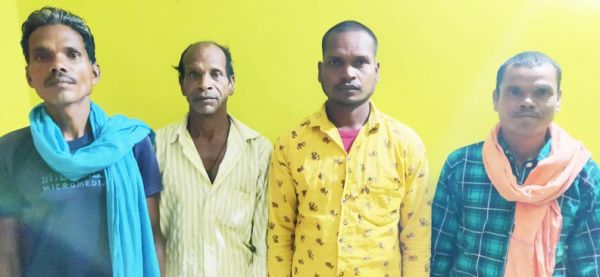 कई माह से नहीं मिली मजदूरी, कलेक्टर से गुहार